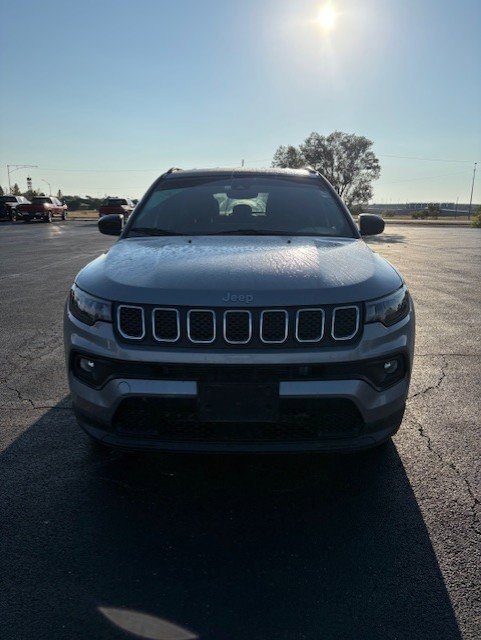 Used 2023 Jeep Compass Latitude