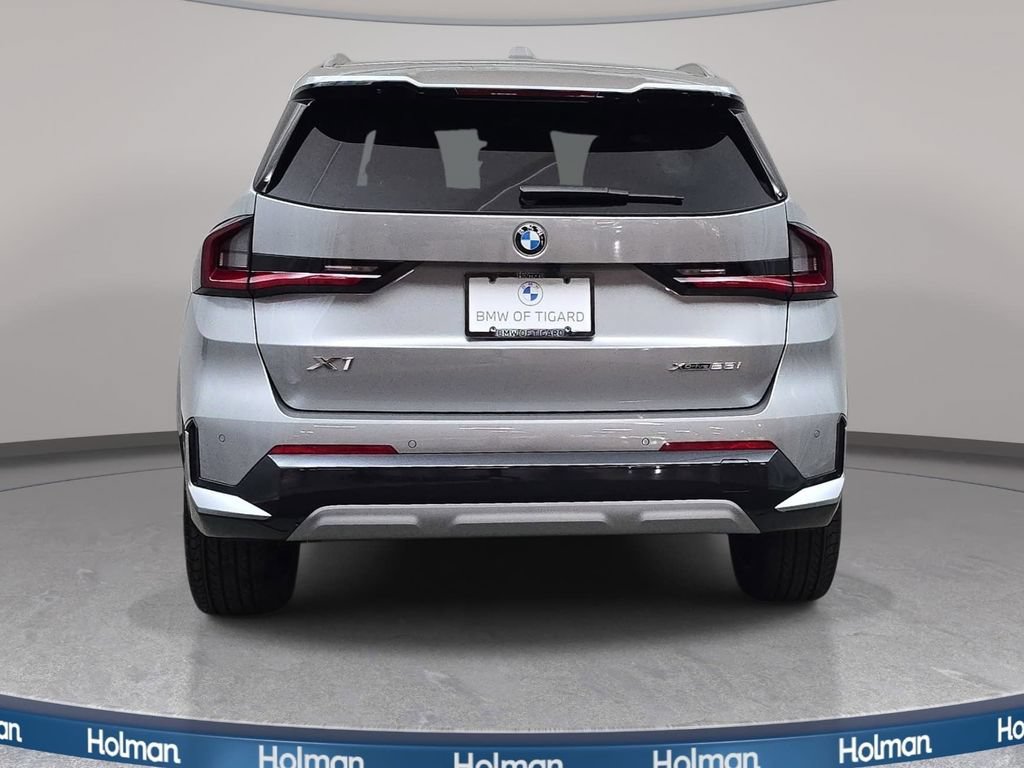 Used 2025 BMW X1 xDrive28i w/ Premium Package AWD/4WD image 7