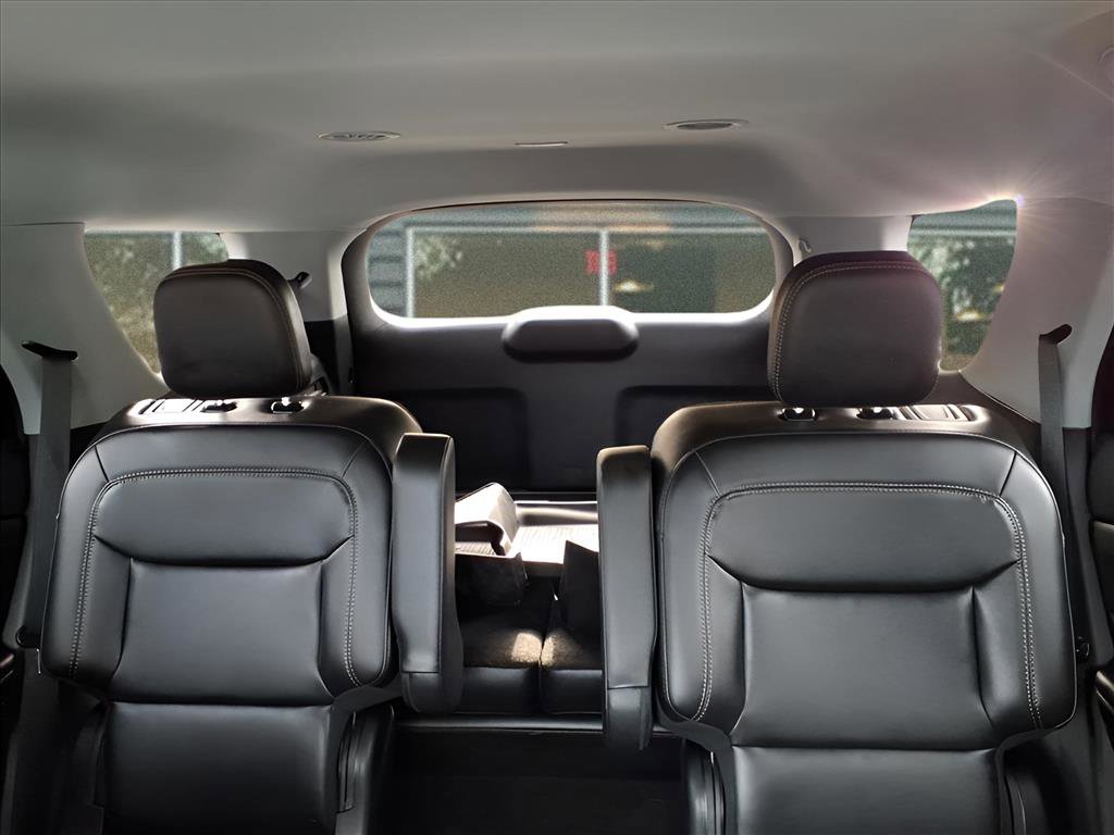 Used 2023 Ford Explorer XLT w/ Equipment Group 202A image 16