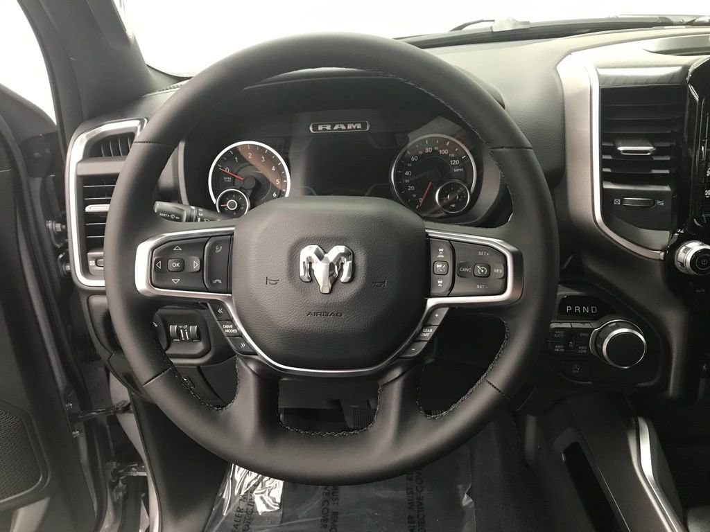 New 2026 RAM 1500 4x4 Crew Cab image 14