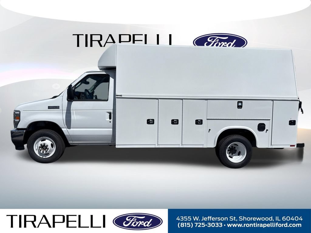 New 2026 Ford E-450 and Econoline 450 Super Duty w/ Power Equipment Group RWD video 2