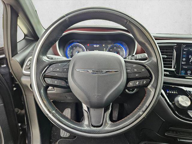 Used 2020 Chrysler Pacifica Limited FWD image 10