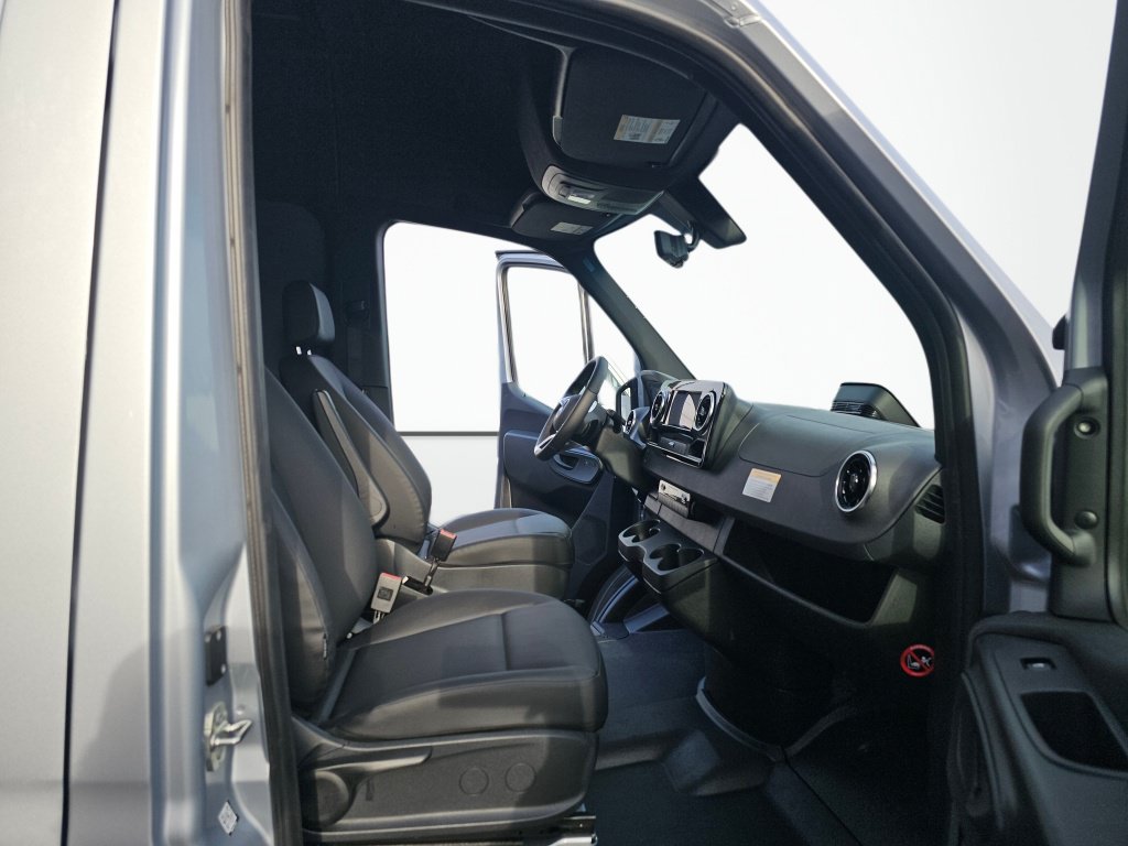 New 2025 Mercedes-Benz Sprinter 2500 image 14