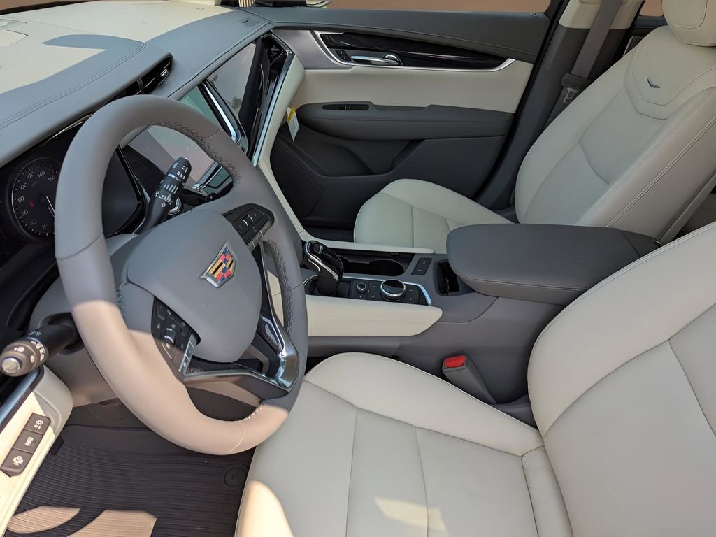 New 2025 Cadillac XT6 Premium Luxury w/ Technology Package image 8