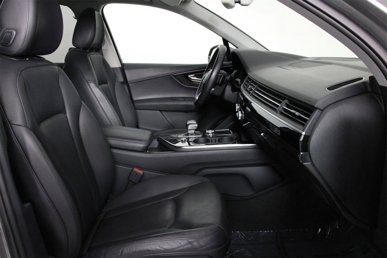 Used 2017 Audi Q7 3.0T Premium Plus image 32