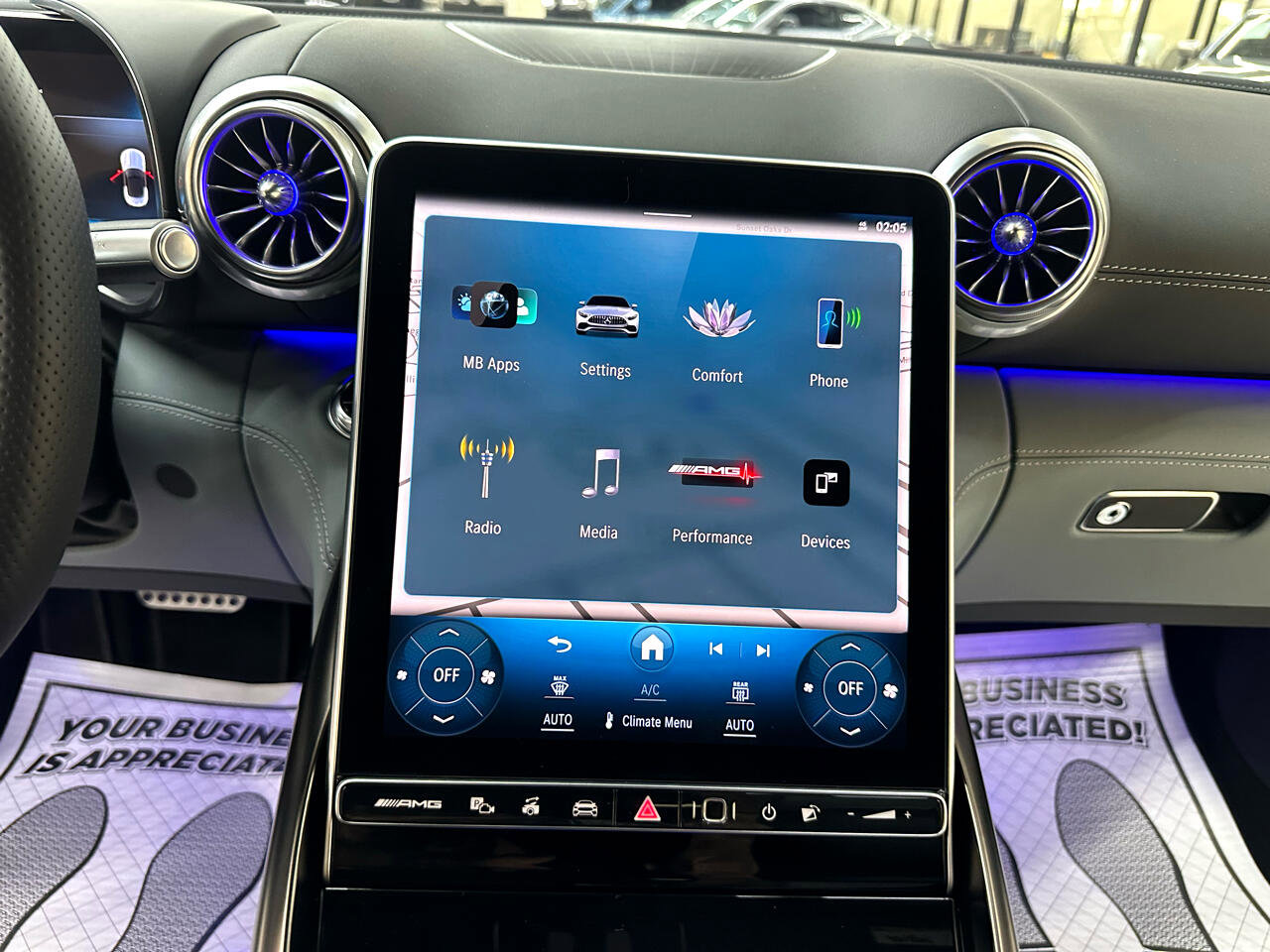 Used 2024 Mercedes-Benz SL 43 AMG image 31