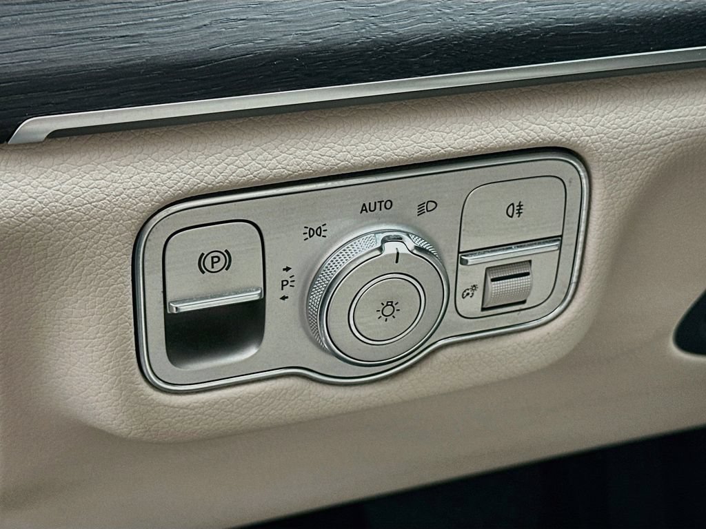 Certified 2020 Mercedes-Benz GLE 350 4MATIC image 11