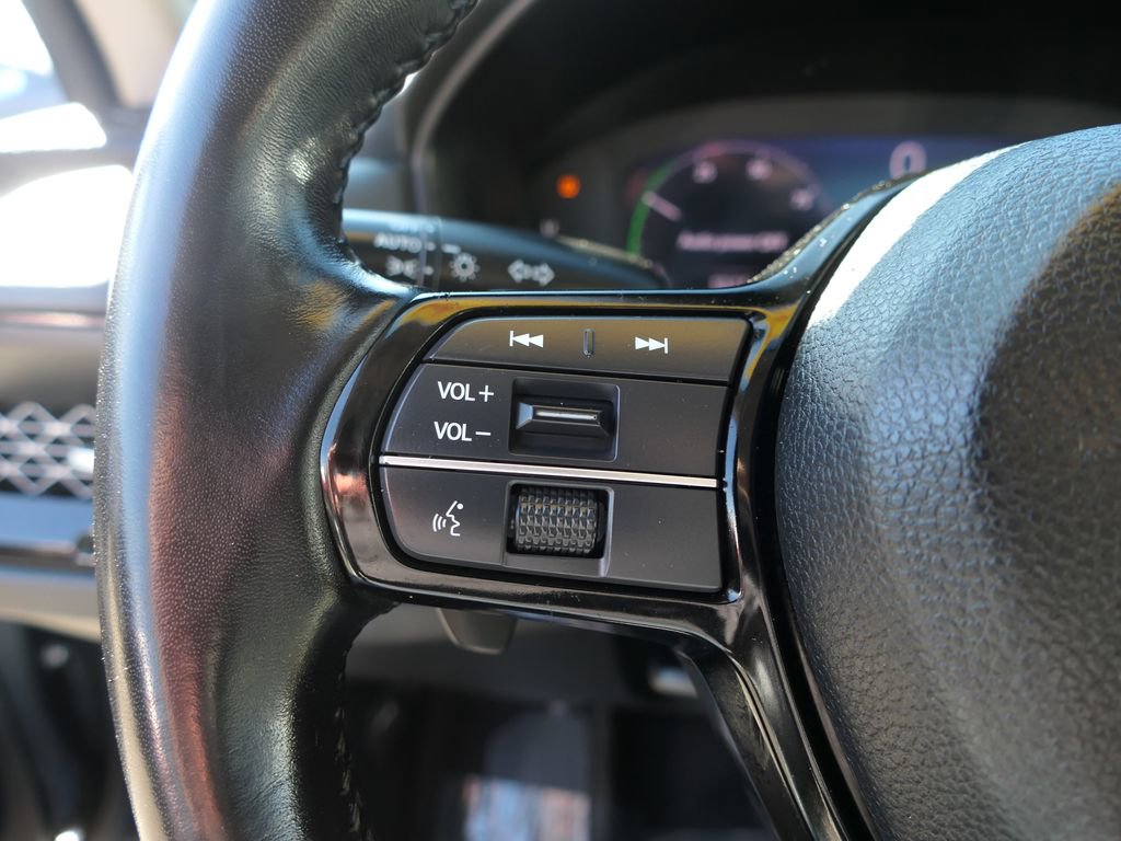 Used 2024 Honda Accord Touring image 14