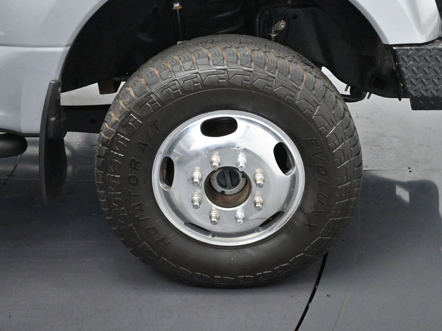 Used 2020 Ford F350 Lariat w/ Lariat Value Package image 34