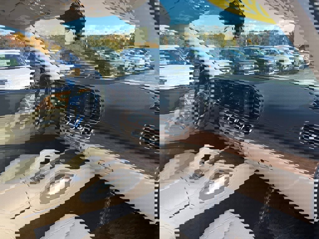 Certified 2022 Mercedes-Benz GLS 450 4MATIC image 34