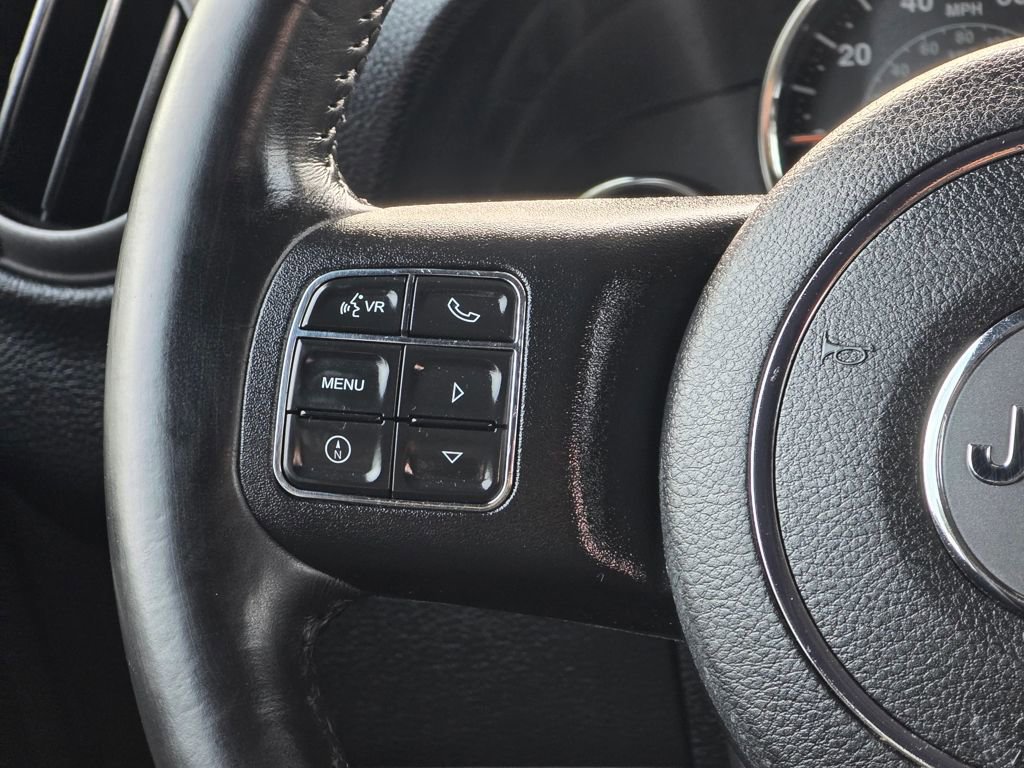 Used 2018 Jeep Wrangler Unlimited Sport w/ Connectivity Group image 16