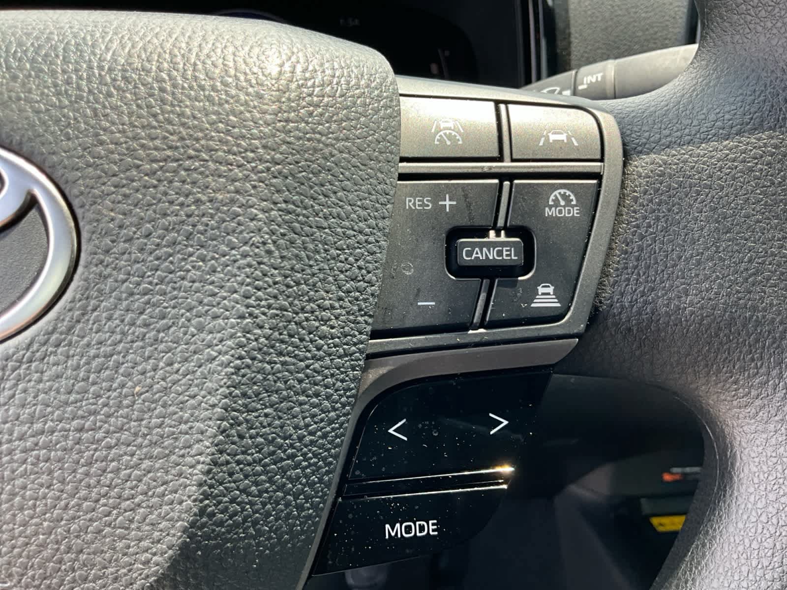 Used 2026 Toyota Camry LE FWD image 18