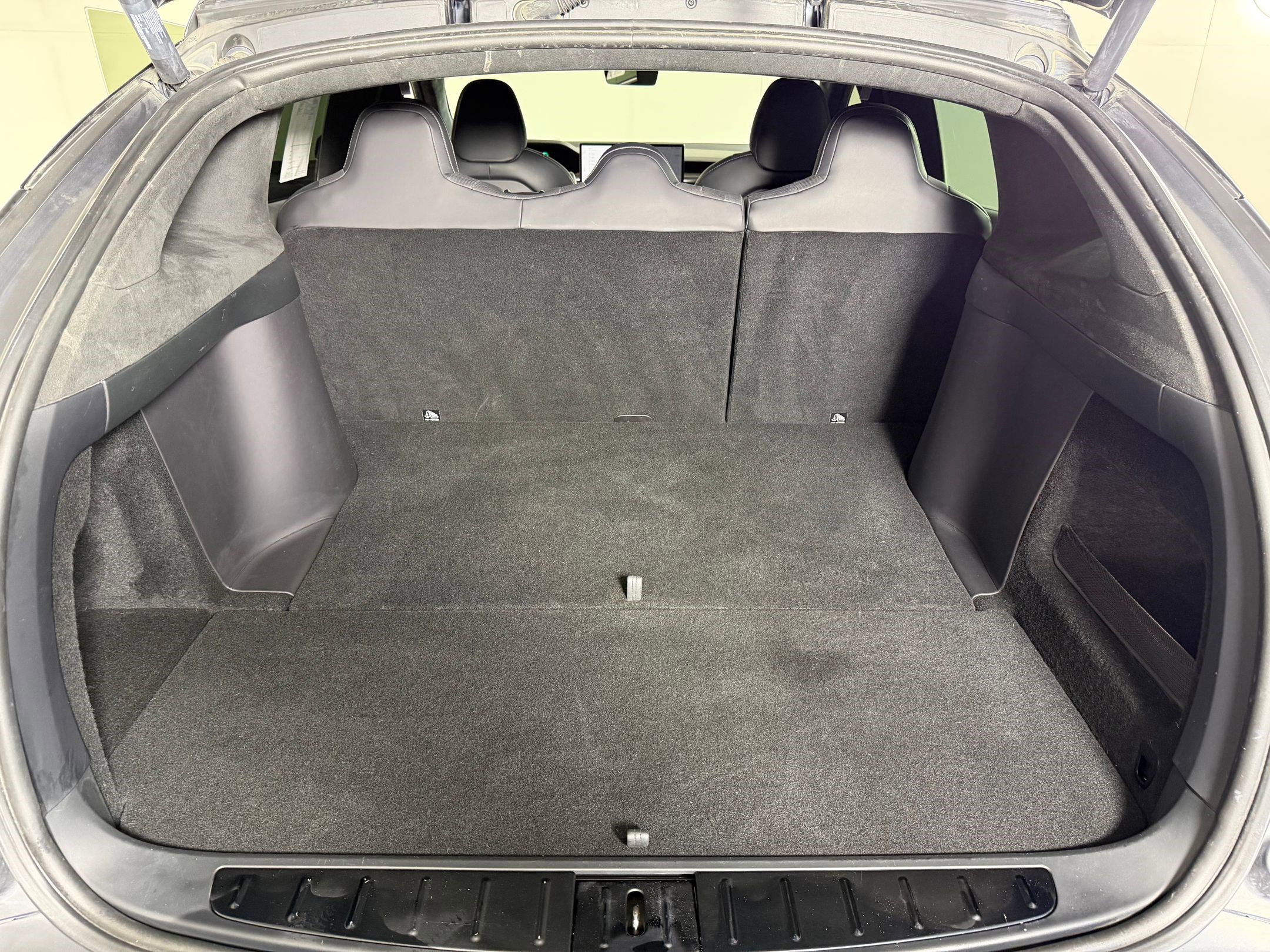 Used 2022 Tesla Model X image 31