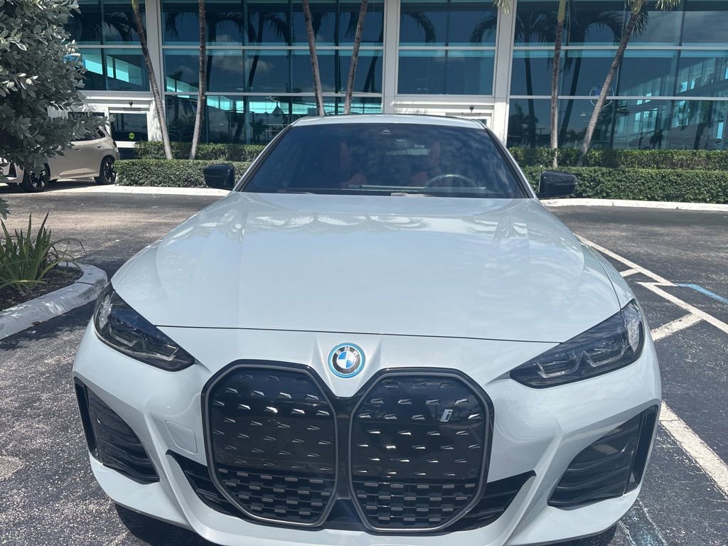Used 2023 BMW i4 eDrive40 w/ M Sport Package RWD image 11