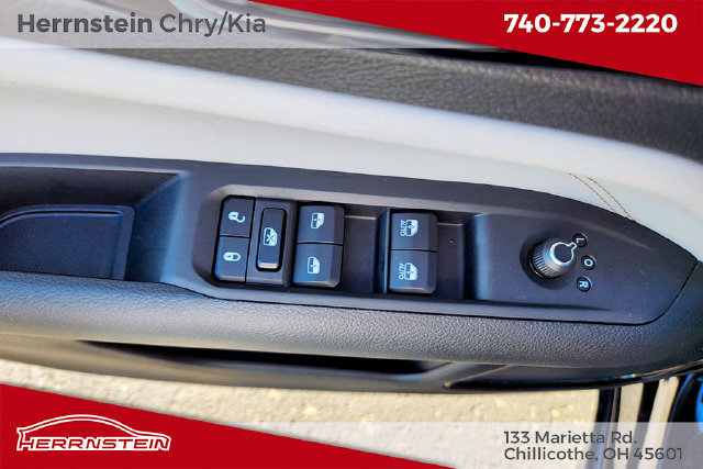 Used 2023 Jeep Compass Limited w/ Elite Group AWD/4WD image 14
