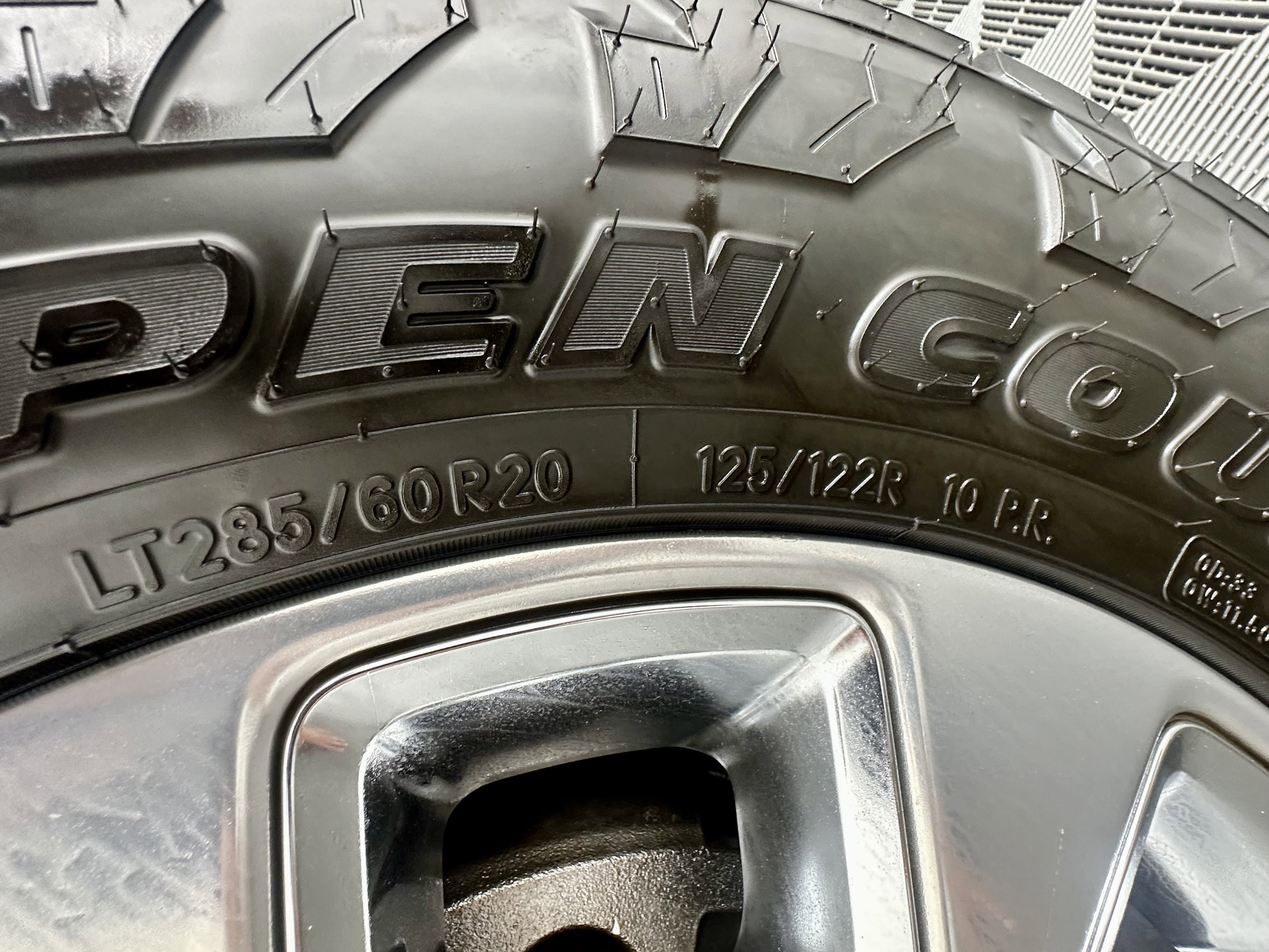 Used 2023 RAM 2500 Limited AWD/4WD image 9