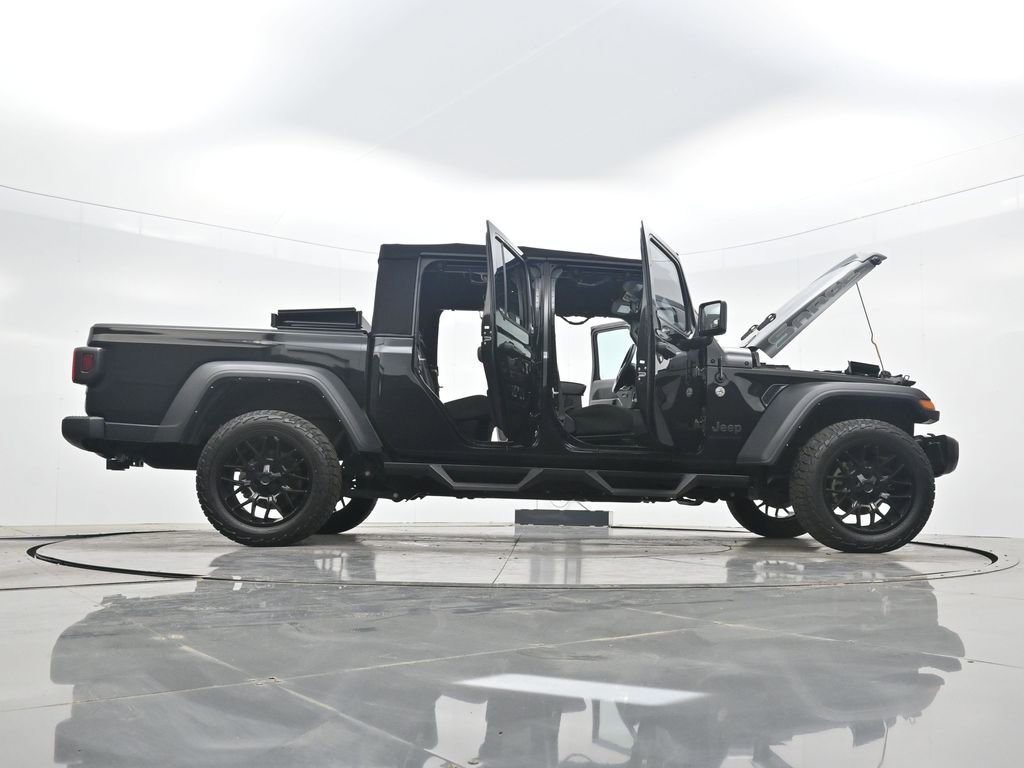 Used 2023 Jeep Gladiator Sport image 42