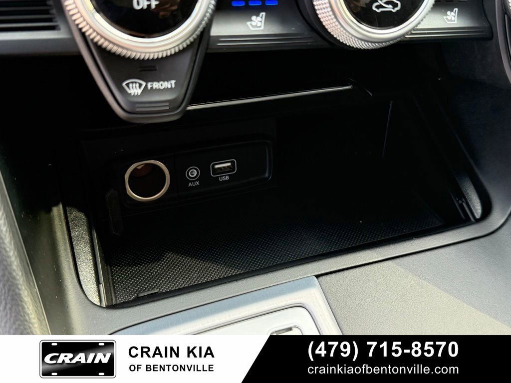 Used 2019 Genesis G70 3.3T Advanced image 18