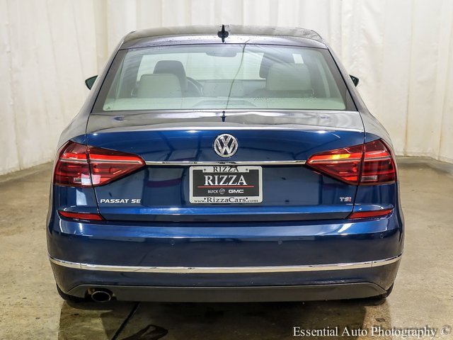 Used 2018 Volkswagen Passat 2.0T SE image 7