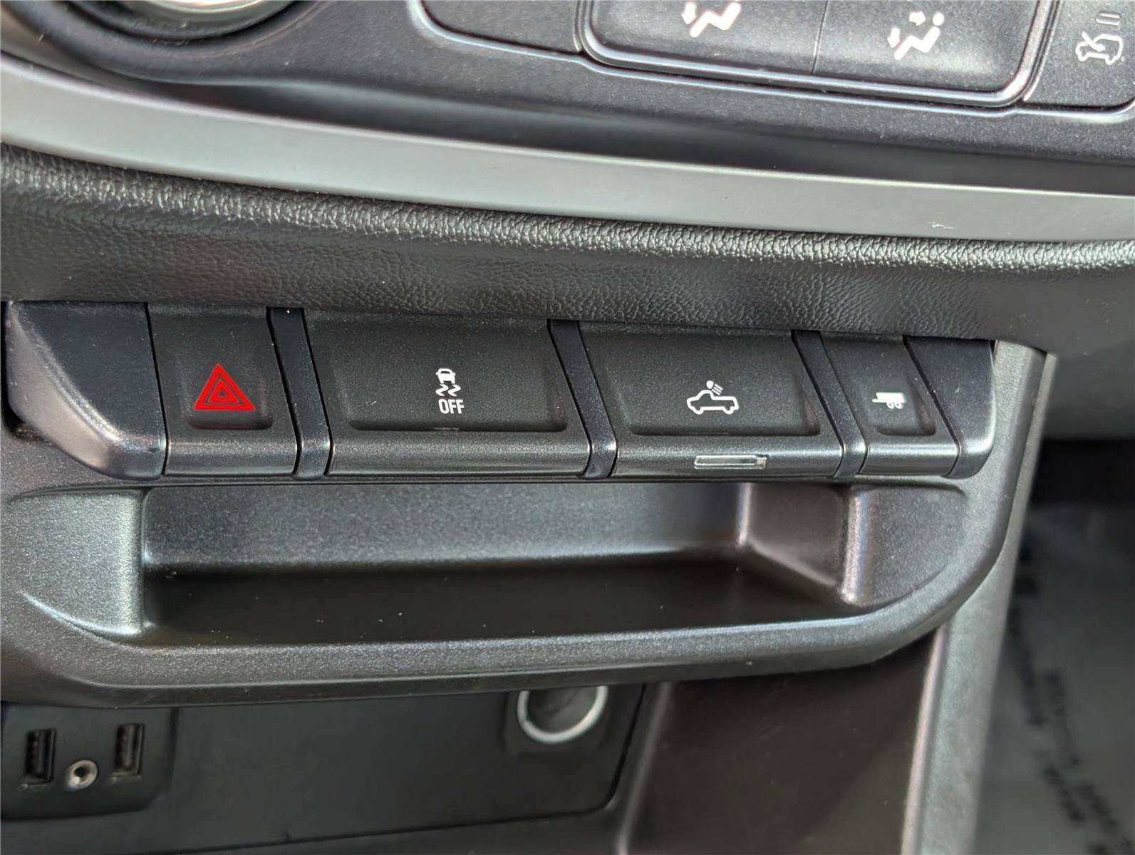 Used 2020 Chevrolet Colorado LT RWD image 23