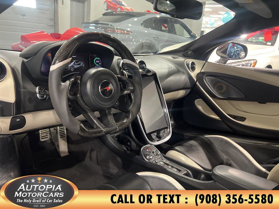 Used 2017 McLaren 570S Coupe image 27