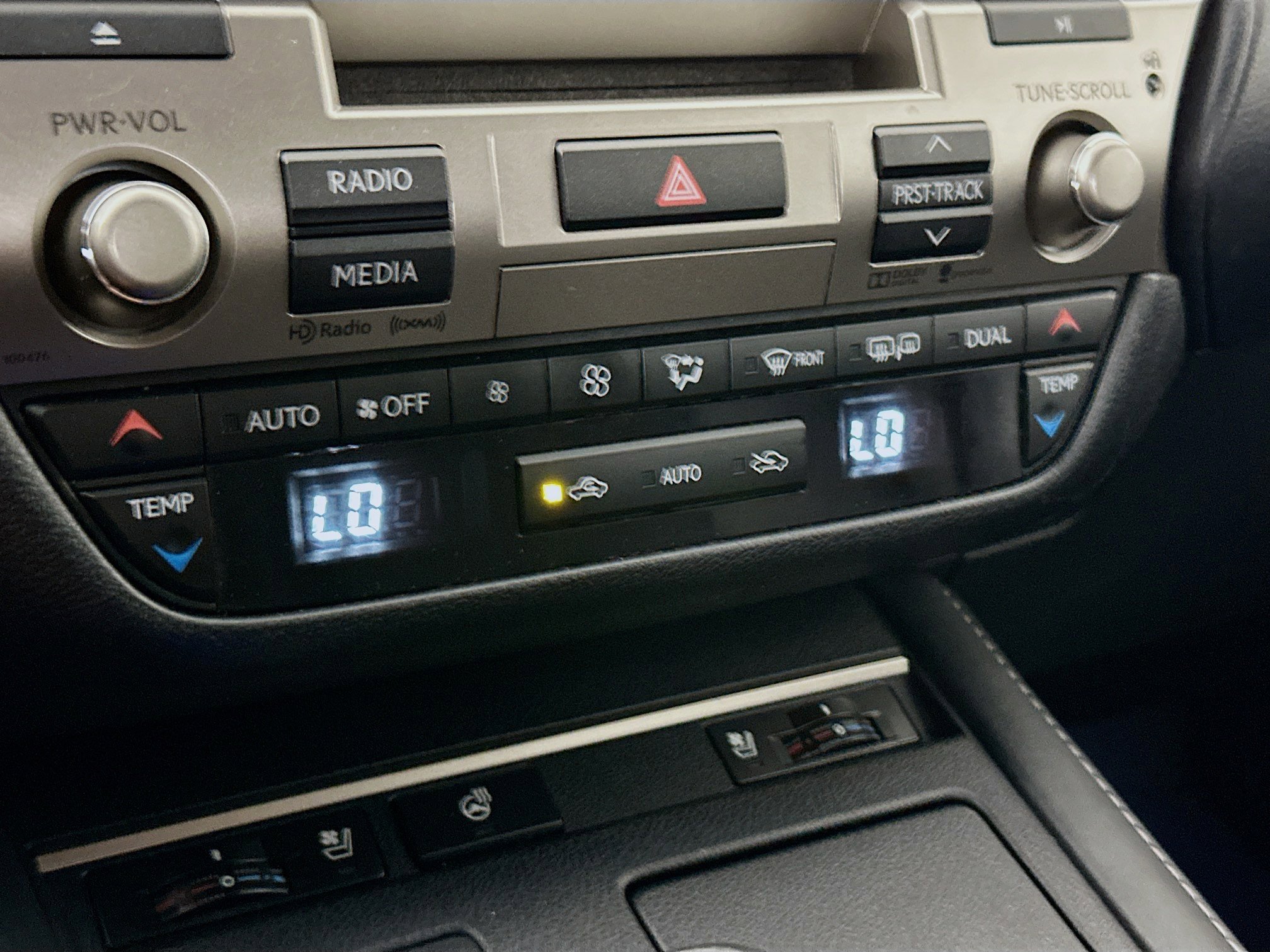 Used 2016 Lexus ES 350 w/ Navigation System Package FWD image 24