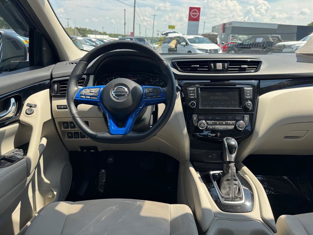 Certified 2022 Nissan Rogue Sport SV AWD/4WD image 13
