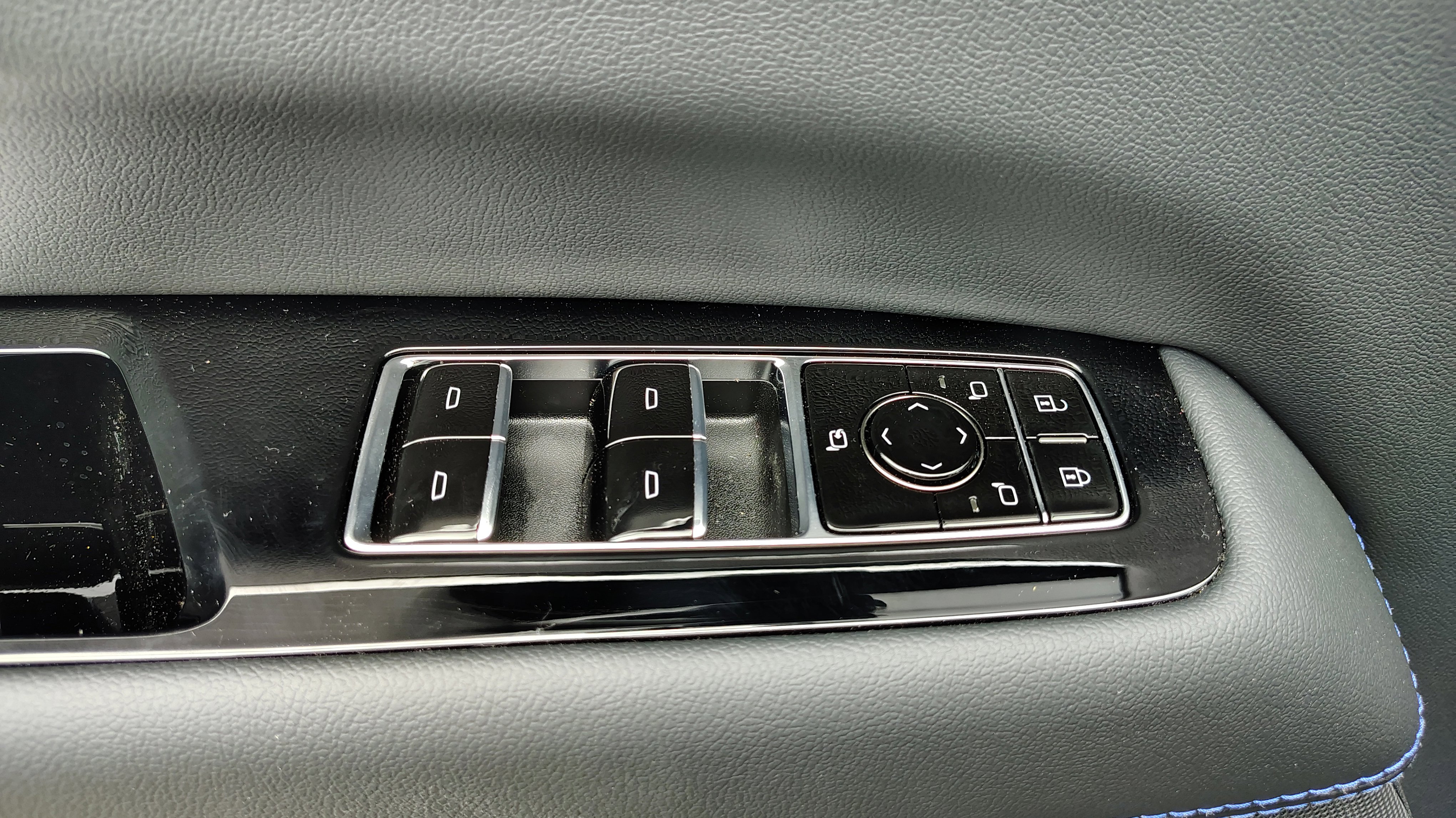 New 2026 Cadillac Escalade IQL Sport 1 image 13