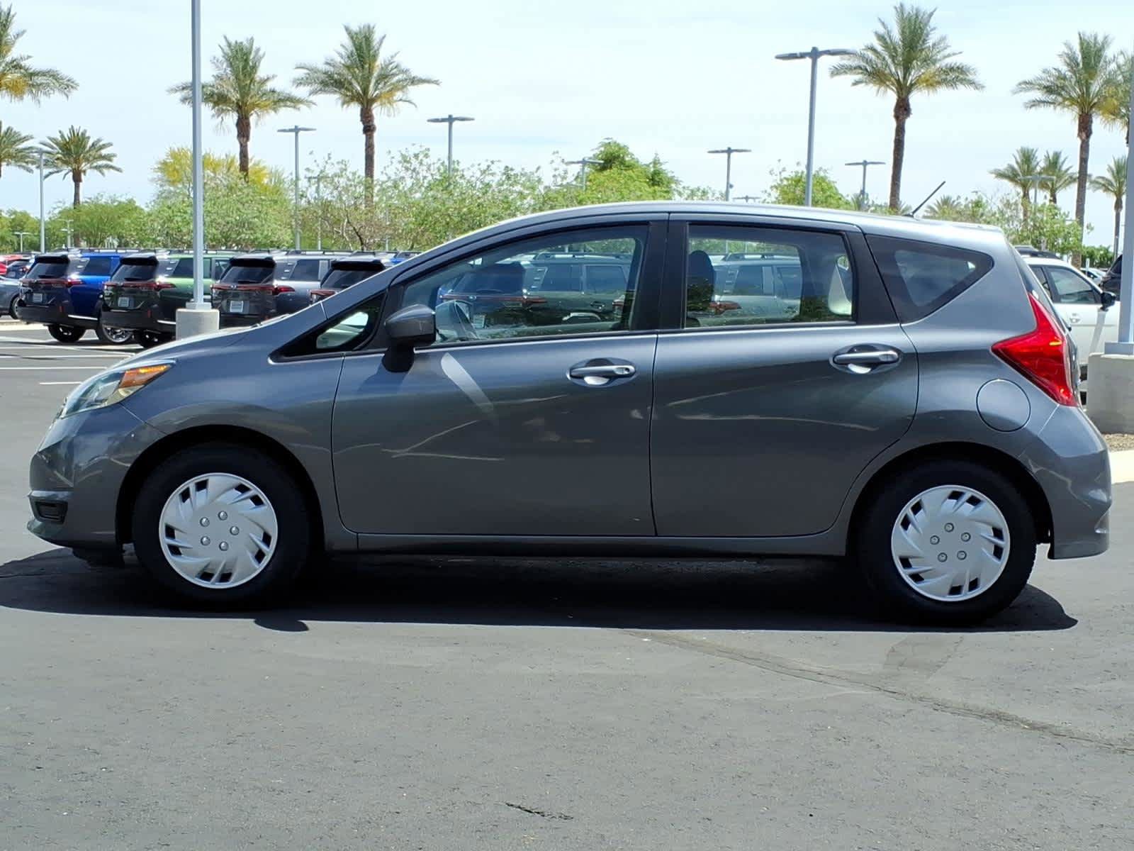 Used 2019 Nissan Versa Note SV FWD image 4