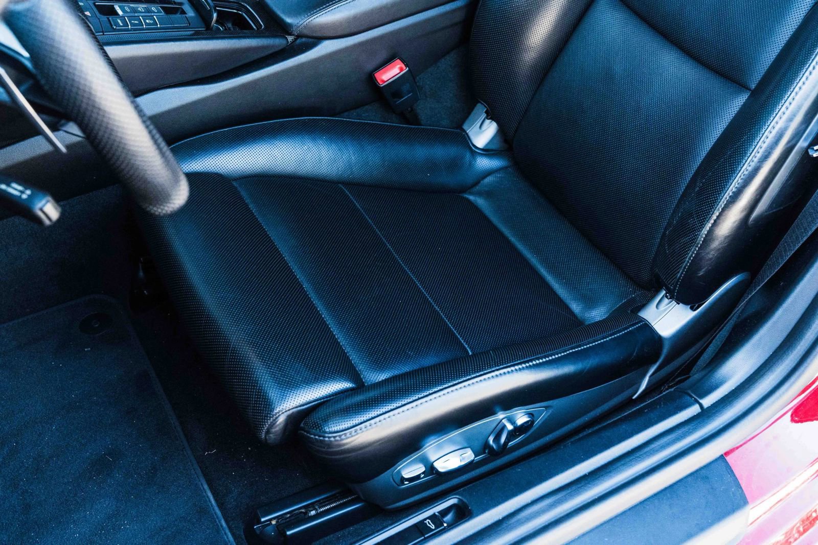 Used 2018 Porsche 911 Carrera image 37