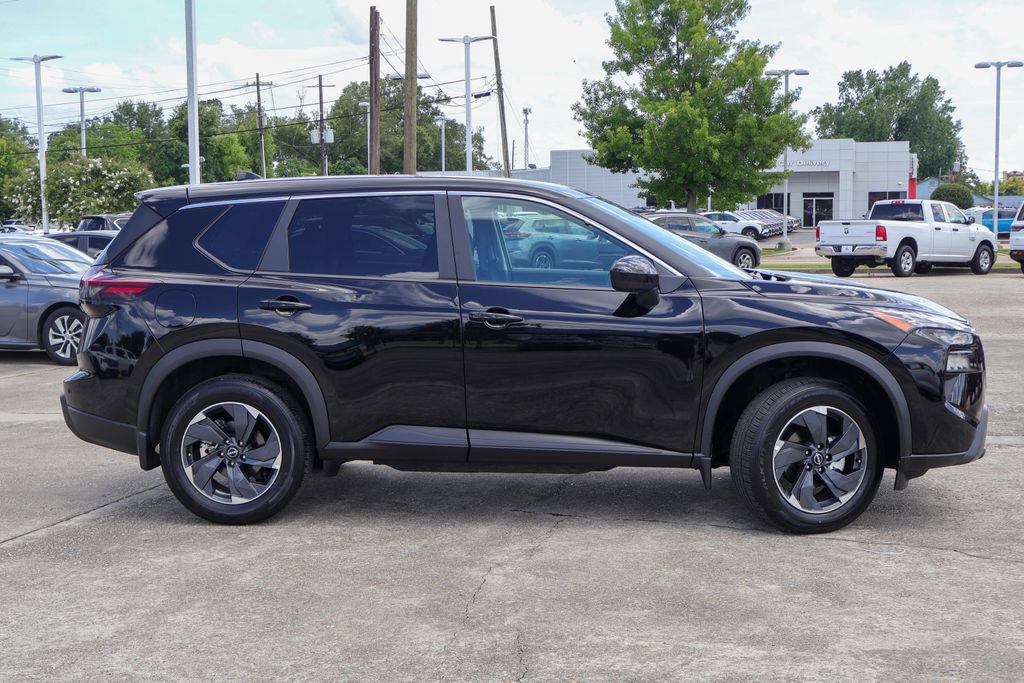 Certified 2026 Nissan Rogue SV FWD image 22