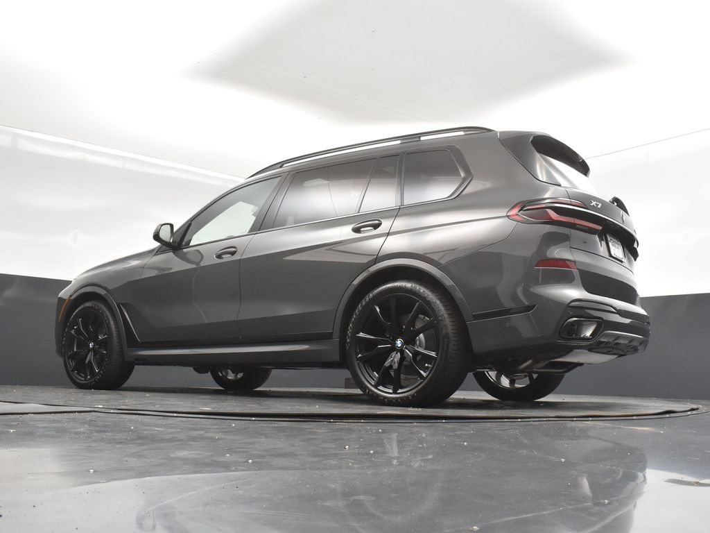 New 2026 BMW X7 xDrive40i w/ Executive Package image 43