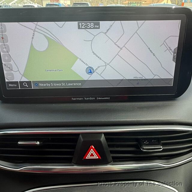 Used 2023 Hyundai Santa Fe Limited image 28