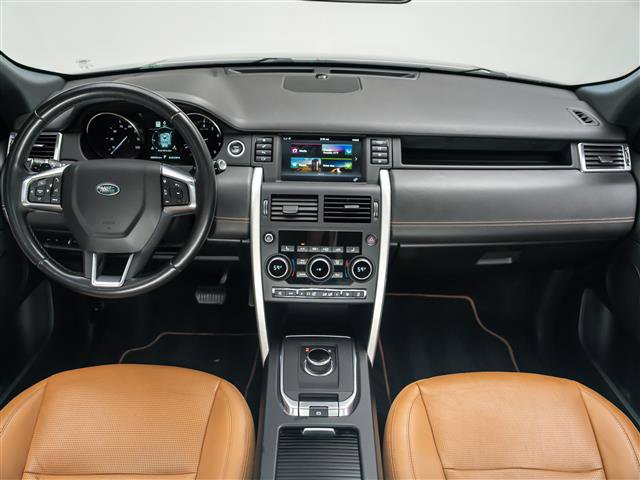 Used 2019 Land Rover Discovery Sport HSE Luxury image 18