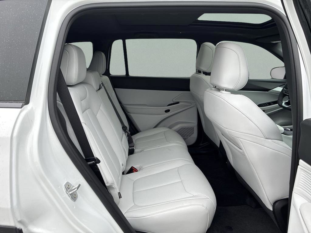 New 2026 Jeep Cherokee Limited AWD/4WD image 26