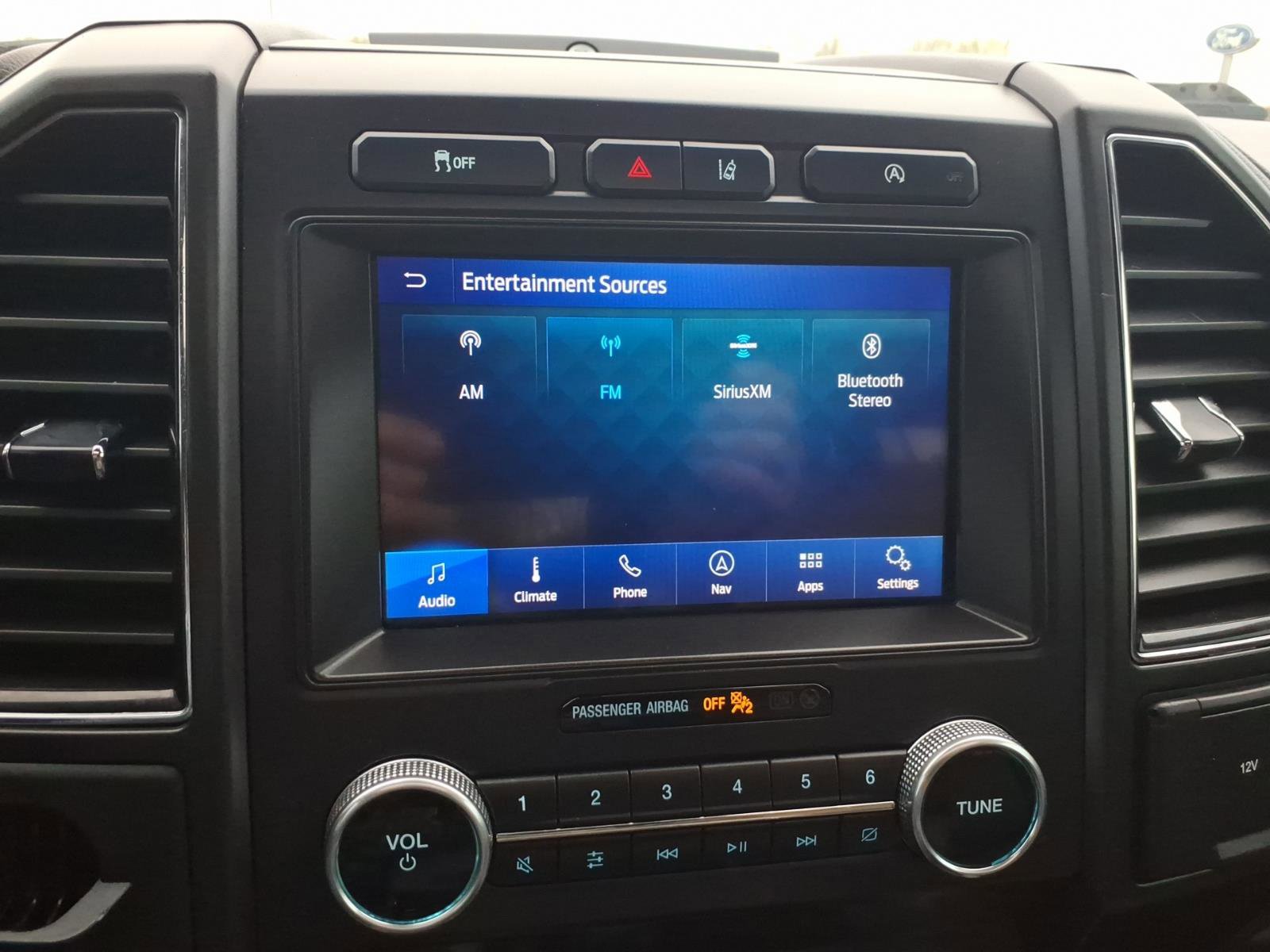 Used 2020 Ford Expedition Limited image 19