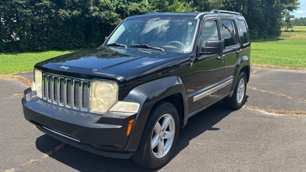 Used 2011 Jeep Liberty Limited image 4