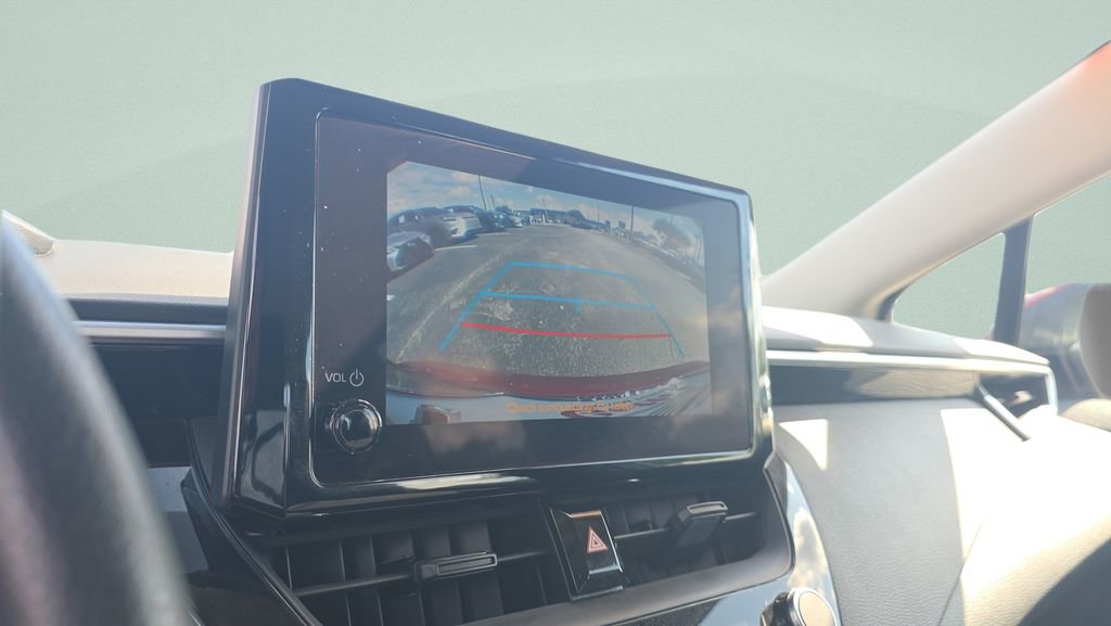 Used 2024 Toyota Corolla LE FWD image 17