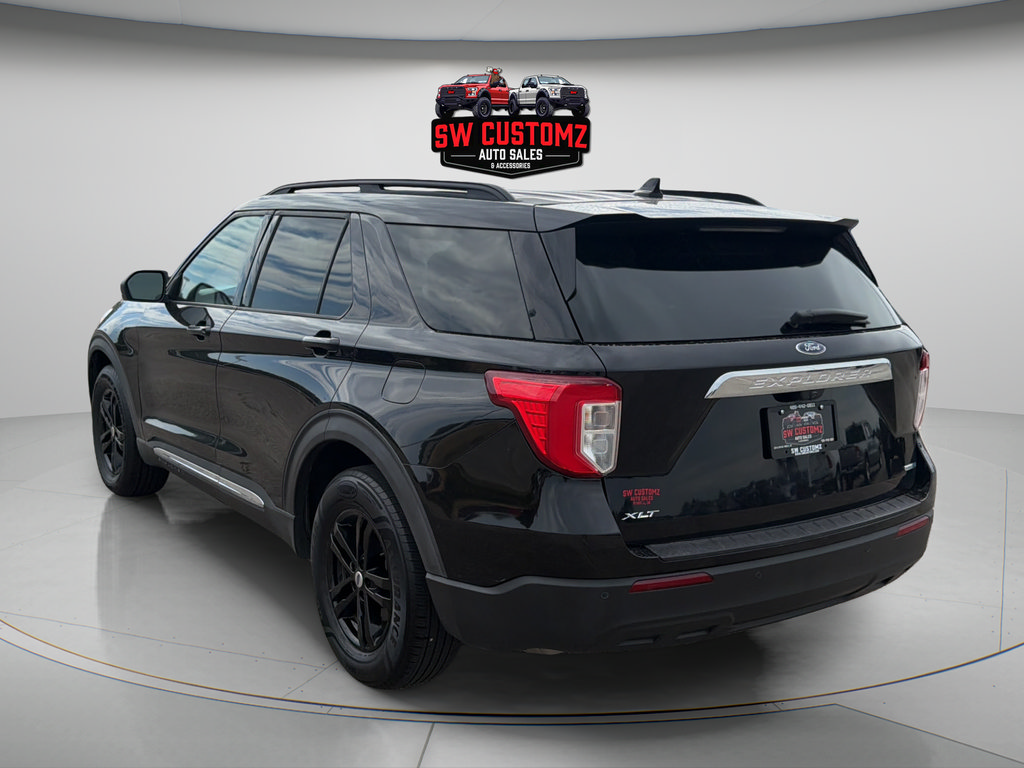 Used 2020 Ford Explorer XLT AWD/4WD image 5