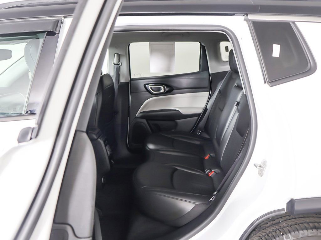 Used 2022 Jeep Compass Limited image 30