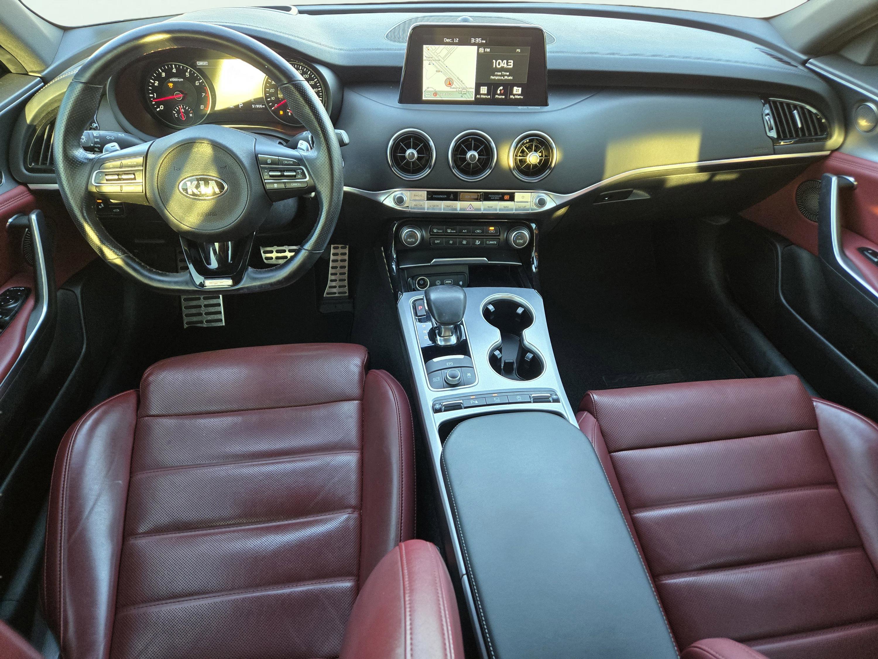 Used 2021 Kia Stinger GT2 image 17