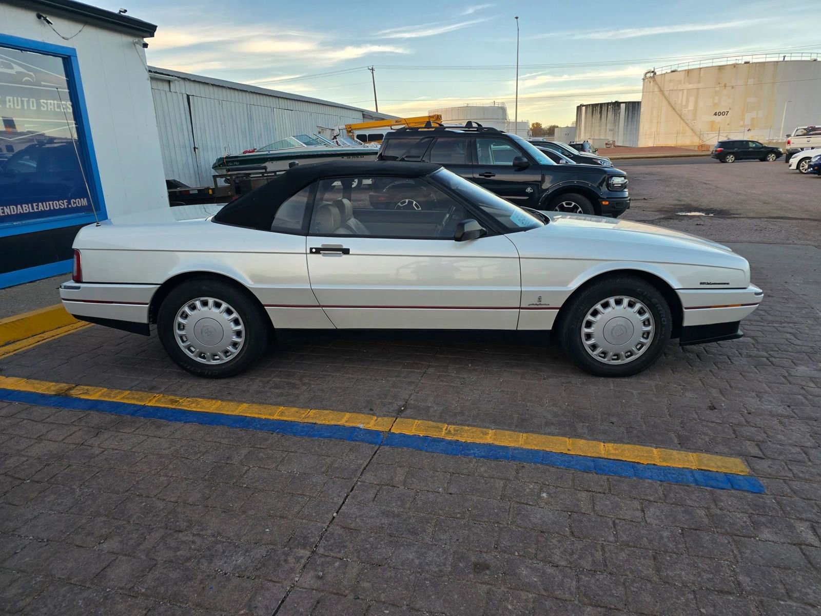 Used 1993 Cadillac Allante image 5