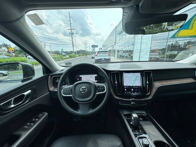Certified 2022 Volvo XC60 B5 Momentum w/ Advanced Package AWD/4WD image 21