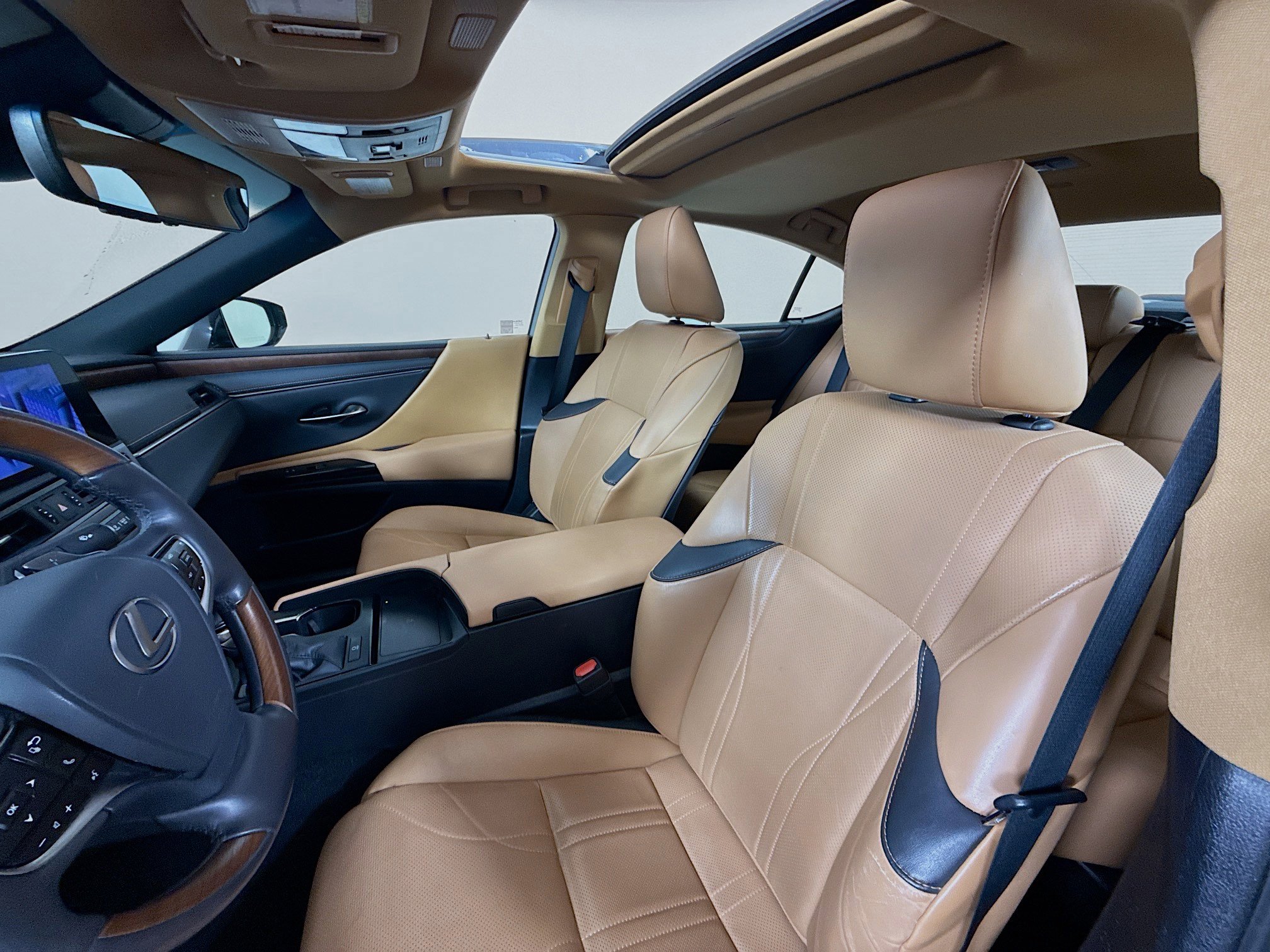 Certified 2023 Lexus ES 350 Luxury w/ Accessory Package (Z2) image 11