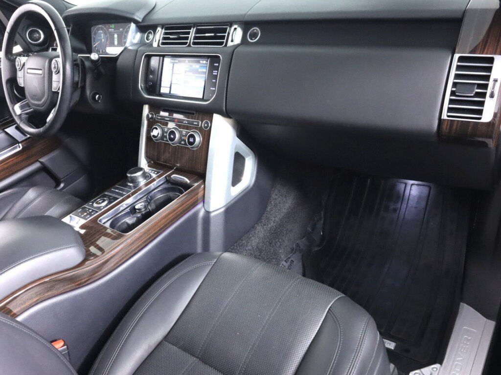 Used 2015 Land Rover Range Rover Supercharged AWD/4WD image 44
