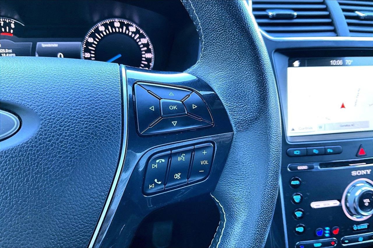 Used 2018 Ford Explorer Platinum AWD/4WD image 31
