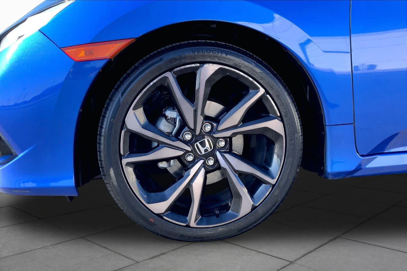 Used 2019 Honda Civic Sport image 10