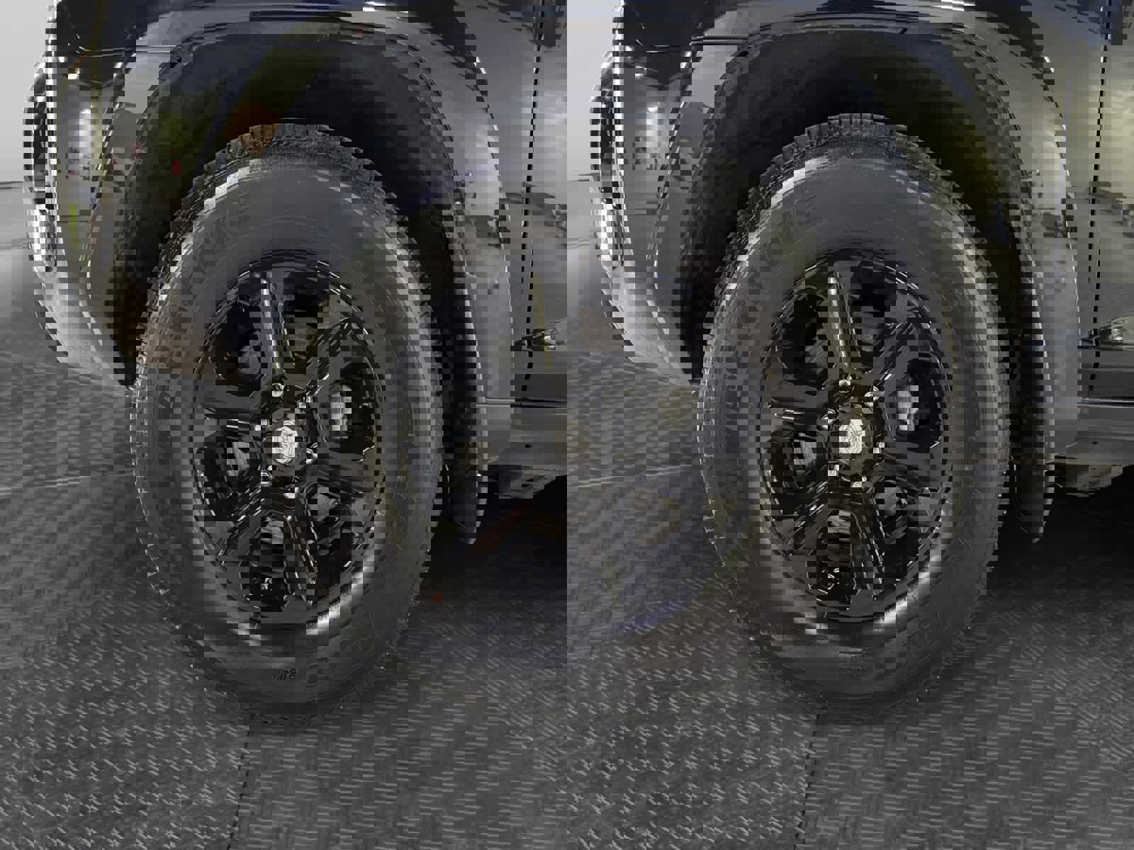 Used 2024 Toyota 4Runner SR5 image 18