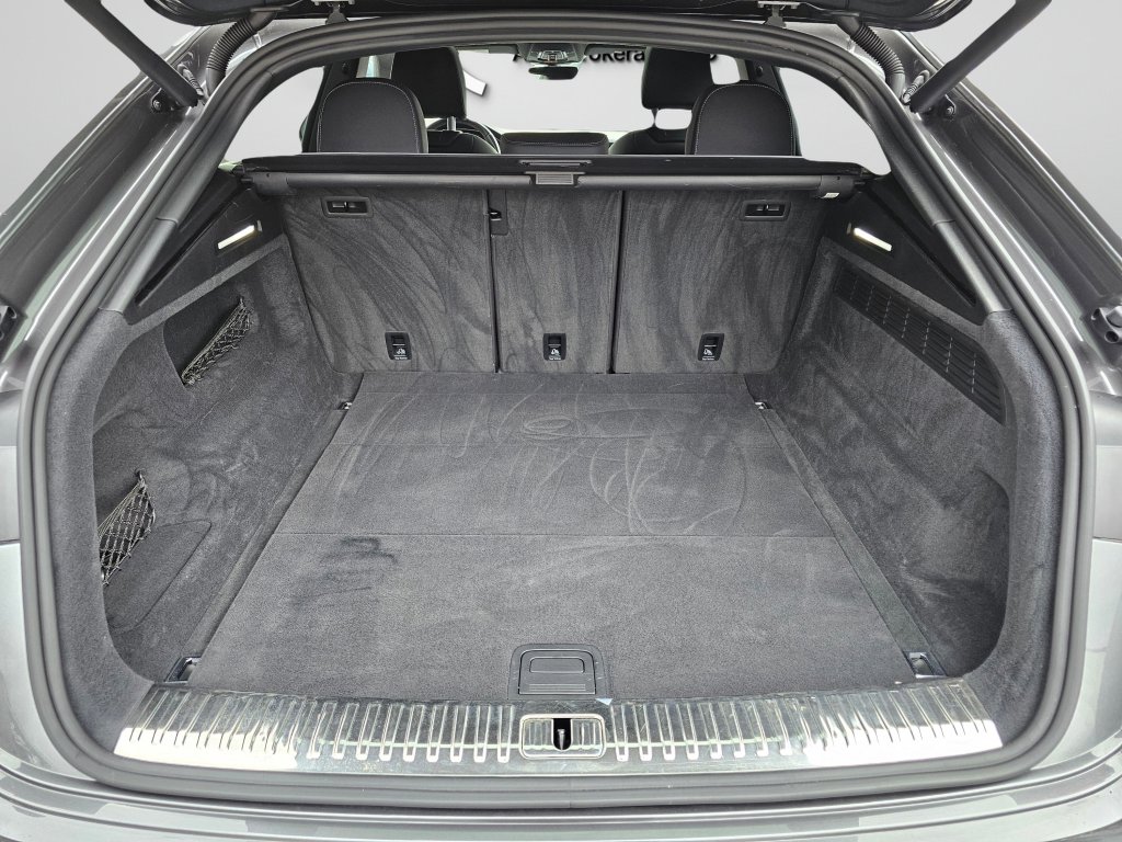 Used 2019 Audi Q8 Prestige w/ Towing Package image 21