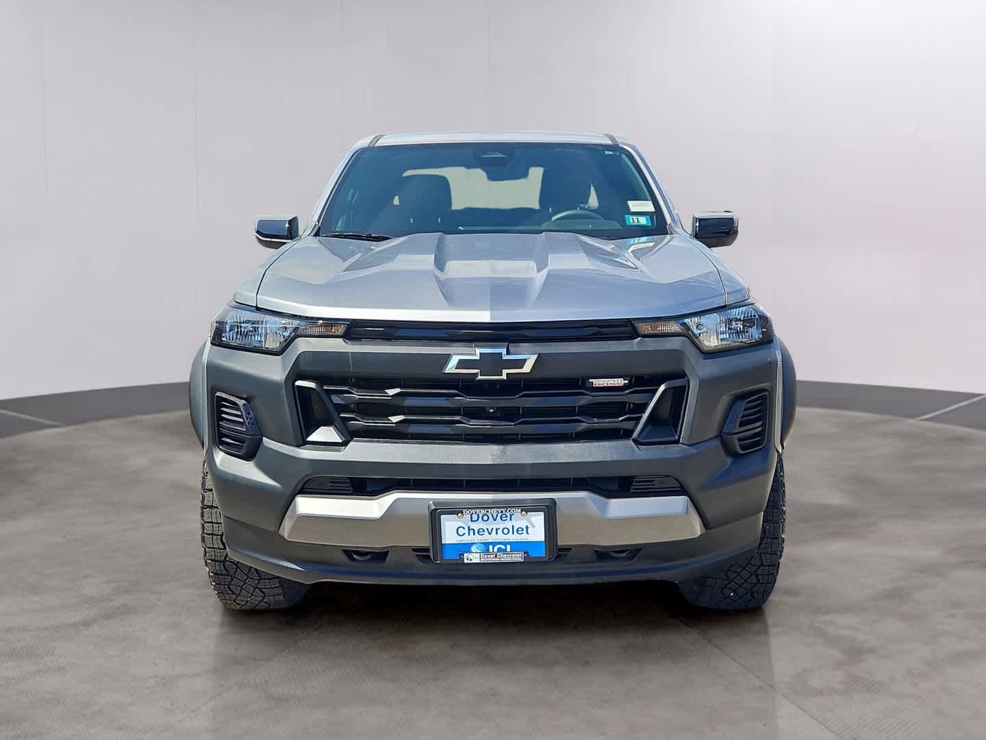 Certified 2023 Chevrolet Colorado Trail Boss w/ Technology Package AWD/4WD image 2